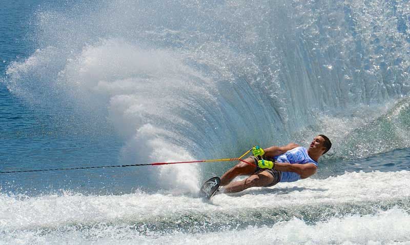 Waterskiing